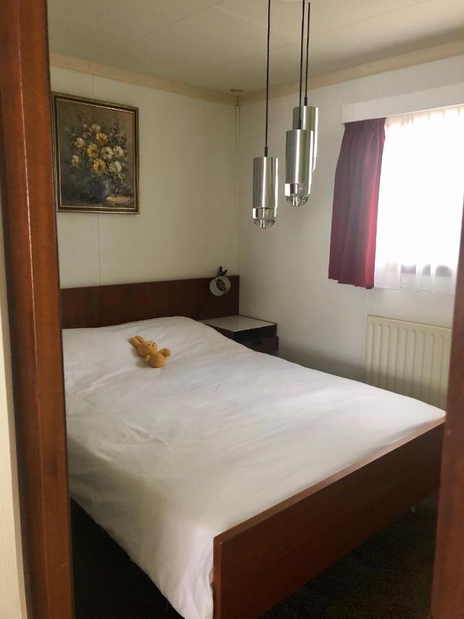 Retro Relax Resort Midden In Het Bos Op De Veluwe In Путен Екстериор снимка