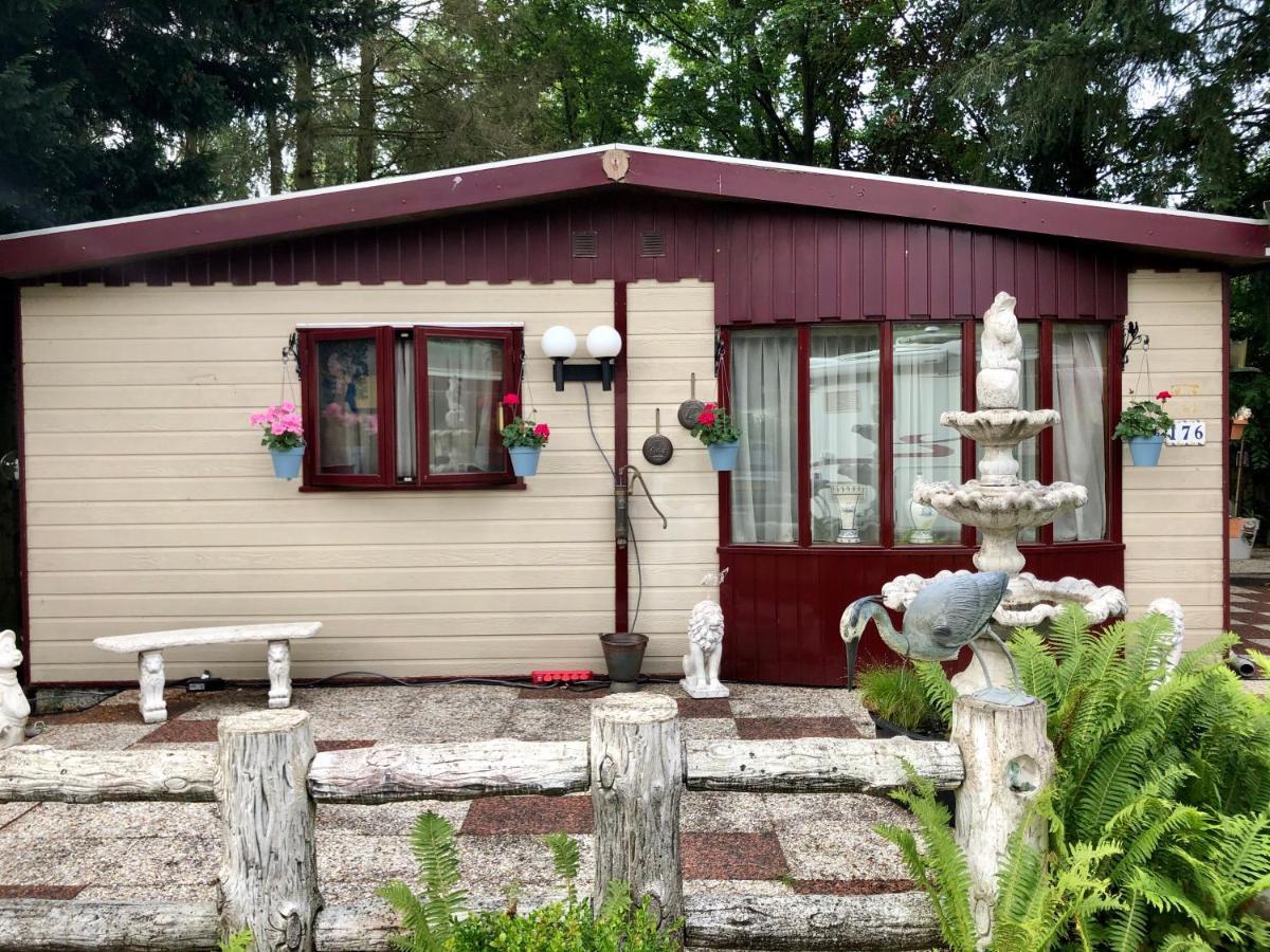 Retro Relax Resort Midden In Het Bos Op De Veluwe In Путен Екстериор снимка